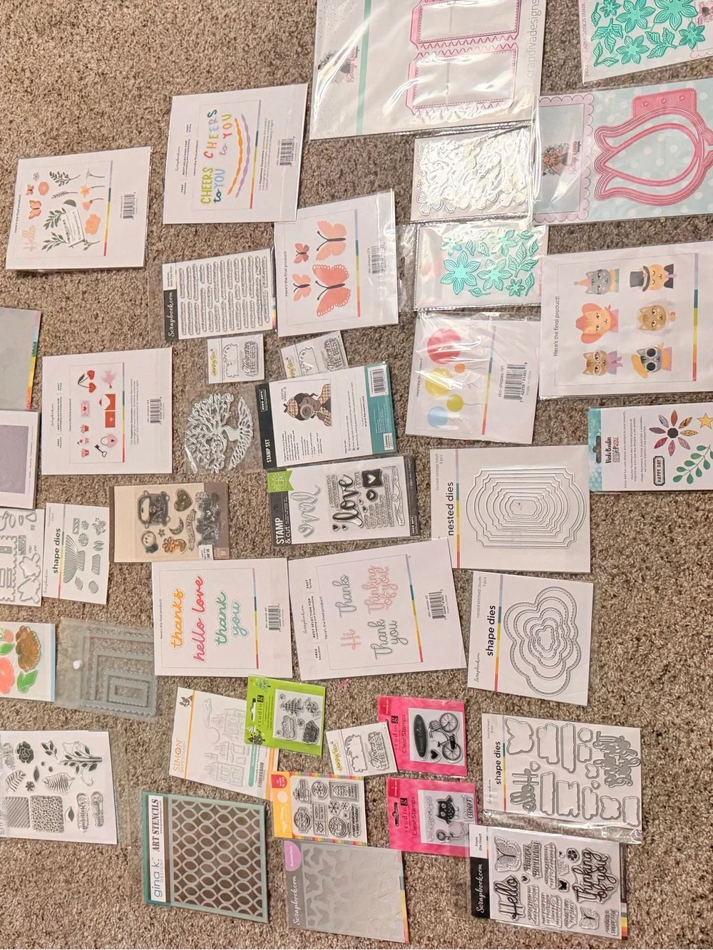 Assorted Craft Cutting Dies, Stamps, Stencils and Embossing Folder